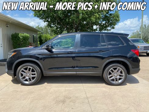 Used 2023 Honda Passport EX-L image 2