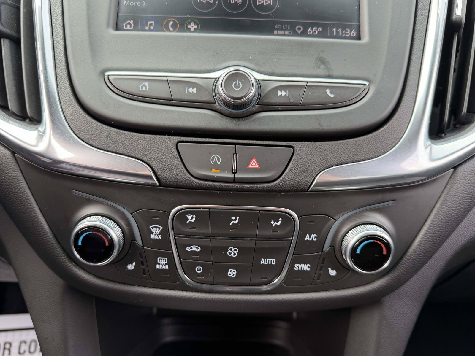 Certified 2024 Chevrolet Equinox LT FWD image 41