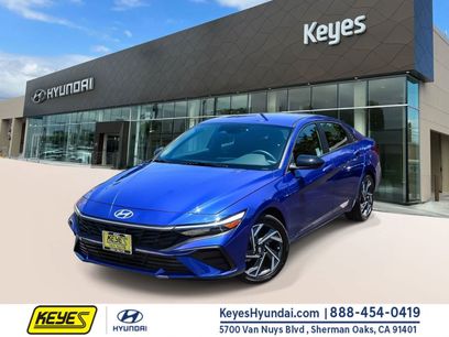 Certified 2025 Hyundai Elantra SEL