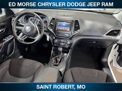 Used 2020 Jeep Cherokee Latitude w/ Cold Weather Group image 27