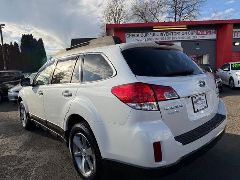 Used 2013 Subaru Outback 3.6R Limited image 9