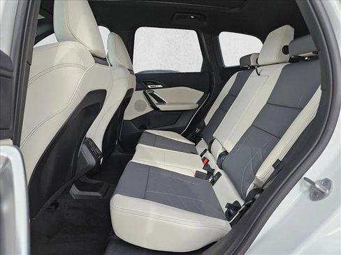 Used 2026 BMW X1 xDrive28i w/ Technology Package image 15