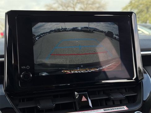 Used 2024 Toyota Corolla LE image 16