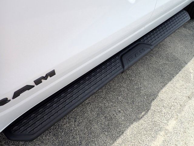 Used 2026 RAM 1500 Laramie w/ Night Edition AWD/4WD image 13