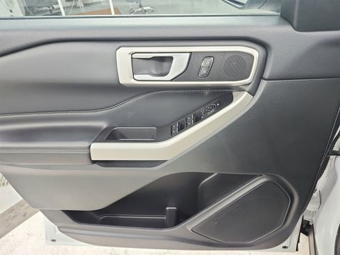 Used 2024 Ford Explorer XLT w/ Equipment Group 202A image 31