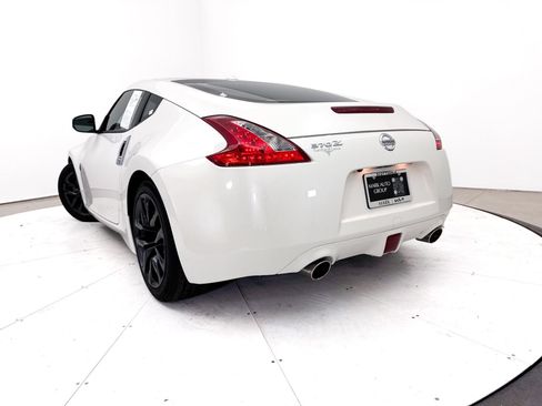 Used 2015 Nissan 370Z Touring RWD image 7