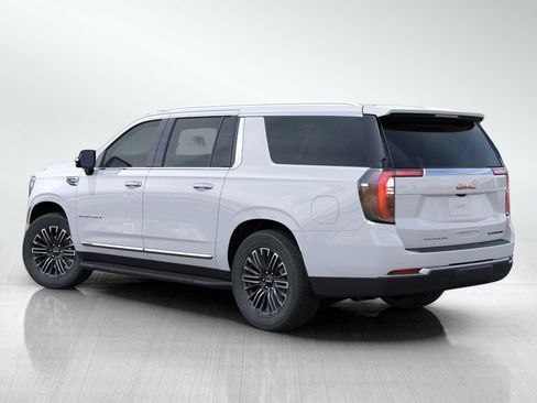 New 2026 GMC Yukon XL Elevation w/ Elevation Premium Package AWD/4WD image 4