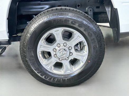 Used 2026 RAM 2500 Big Horn AWD/4WD image 33
