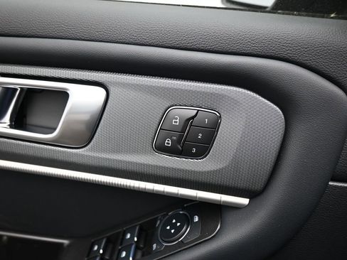 Used 2026 Ford Explorer ST-Line w/ ST-Line Street Pack RWD image 11