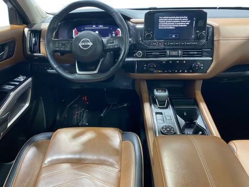 Used 2023 Nissan Pathfinder Platinum AWD/4WD image 12