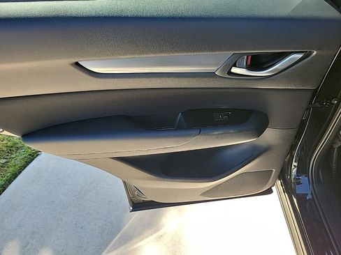 Used 2019 MAZDA CX-5 Sport image 10