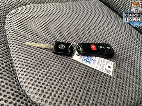 Used 2019 Nissan Frontier SV image 11