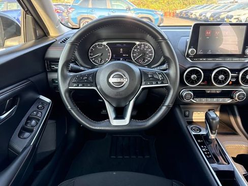 Used 2024 Nissan Sentra SR FWD image 18
