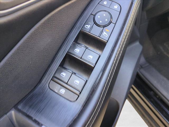 Used 2021 Nissan Rogue SV w/ Premium Package FWD image 12