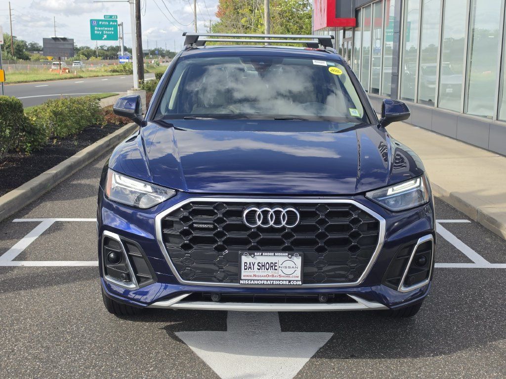 Used 2023 Audi Q5 2.0T Premium w/ Convenience Package AWD/4WD image 5