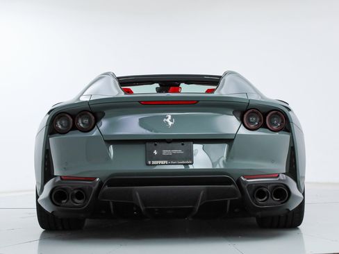 Certified 2022 Ferrari 812 GTS RWD image 7