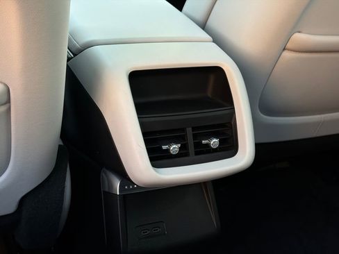 Used 2024 Cadillac Lyriq Sport w/ LPO, Floor Liner Package AWD/4WD image 20