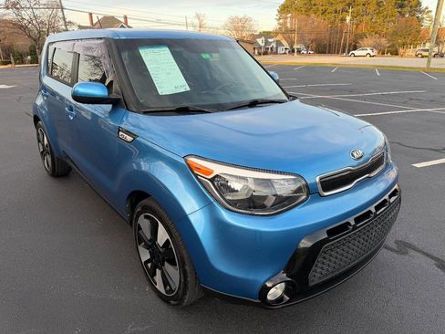 Used 2016 Kia Soul + w/ Designer's Package image 4