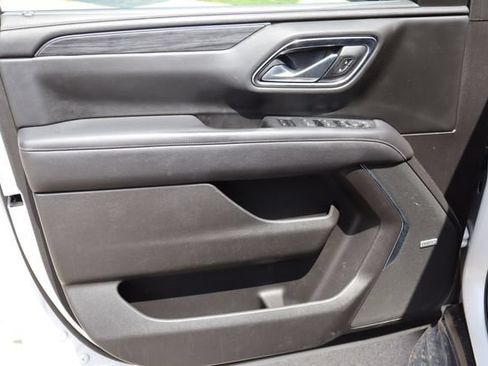 Used 2021 GMC Yukon SLT w/ Rear Media and Nav Package RWD image 24
