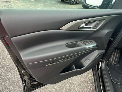 New 2026 Chevrolet Traverse LT image 11