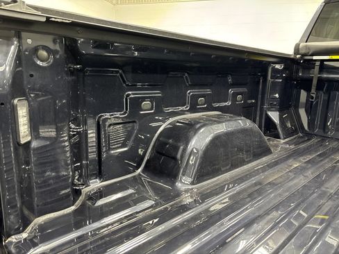 Used 2024 Chevrolet Silverado 1500 LT AWD/4WD image 37