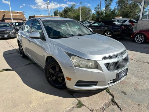 Used 2014 Chevrolet Cruze LT FWD image 1