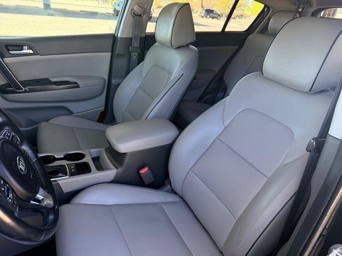 Used 2017 Kia Sportage EX FWD image 10