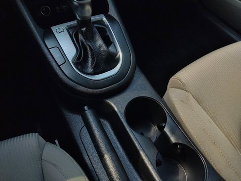 Used 2019 Kia Forte LXS image 26