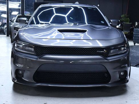 Used 2018 Dodge Charger R/T Scat Pack w/ Dynamics Package RWD image 2