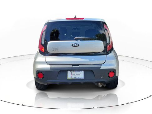 Used 2018 Kia Soul FWD image 5