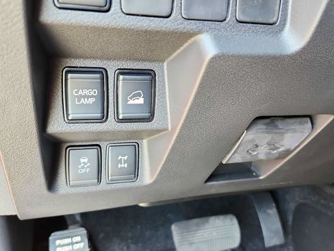 Used 2025 Nissan Frontier PRO-4X w/ Interior Protection Package AWD/4WD image 22