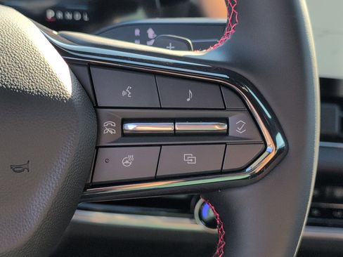 New 2026 Chevrolet Equinox RS image 22