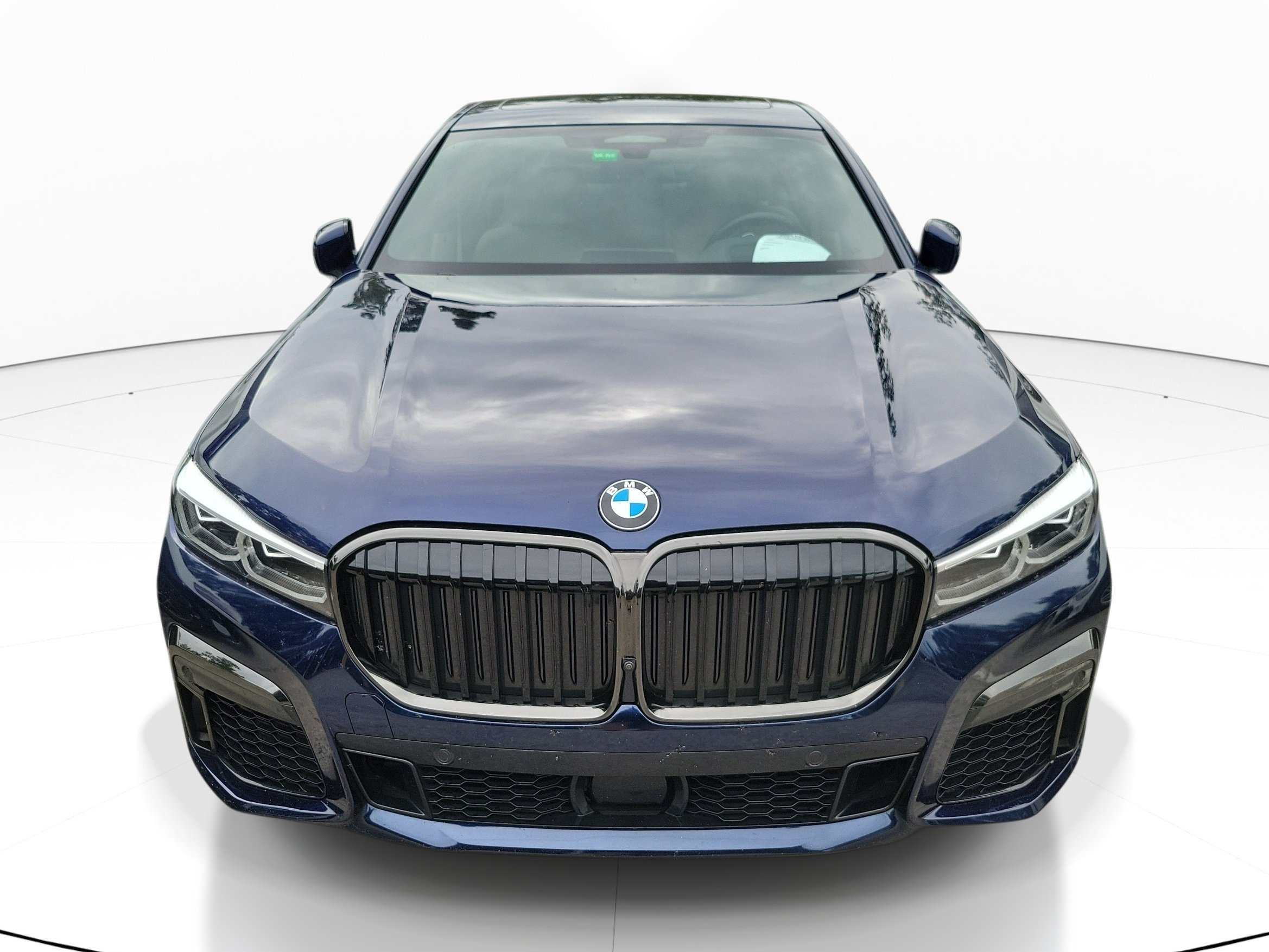 Used 2022 BMW 750i xDrive w/ Executive Package AWD/4WD image 6