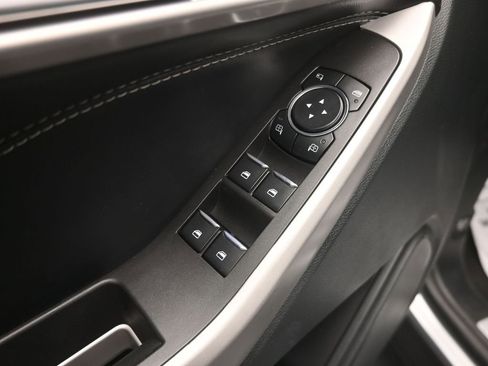 Used 2024 Ford Explorer Limited image 13