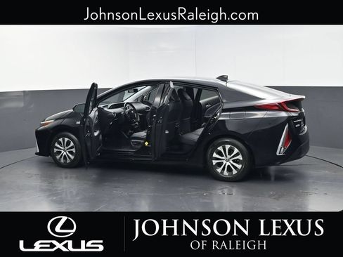Used 2022 Toyota Prius Prime XLE FWD image 38