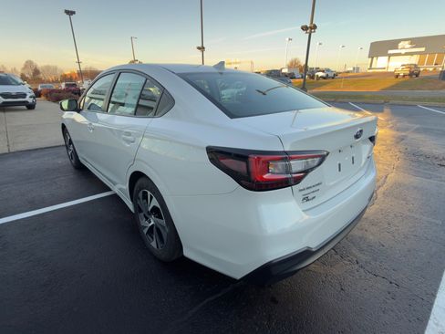 Certified 2025 Subaru Legacy Premium w/ Popular Package #1A image 5