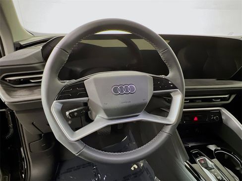 New 2025 Audi Q5 Premium Plus image 11