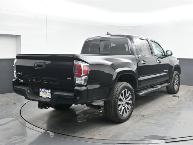 Used 2022 Toyota Tacoma Limited AWD/4WD image 14