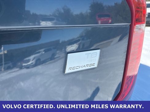 Certified 2024 Volvo XC90 T8 Plus w/ Protection Package Premier image 9