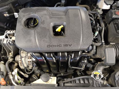 Used 2019 Hyundai Elantra SE w/ Cargo Package FWD image 30