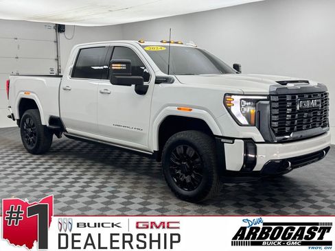 Used 2024 GMC Sierra 2500 Denali Ultimate AWD/4WD image 1