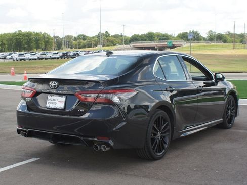 Used 2023 Toyota Camry XSE image 18