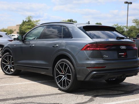 Used 2020 Audi Q8 Prestige w/ Prestige Package AWD/4WD image 4