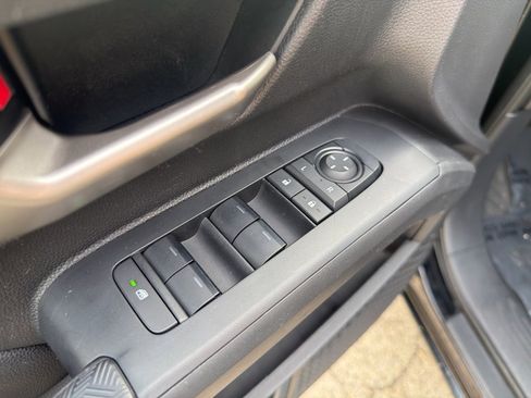 Used 2024 Toyota Tacoma TRD Off-Road image 12