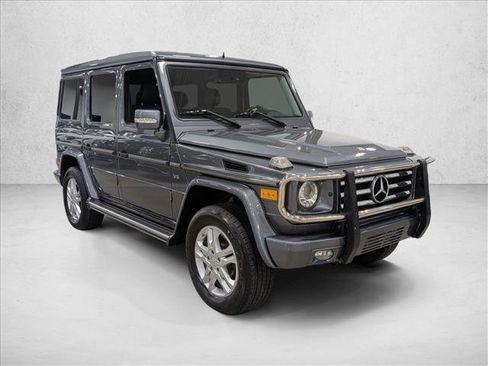 Used 2011 Mercedes-Benz G 550 image 3
