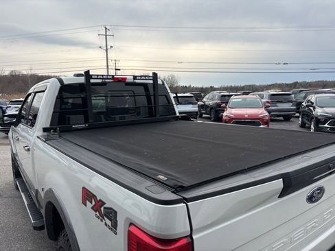 Used 2022 Ford F250 Lariat w/ Lariat Ultimate Package AWD/4WD image 13