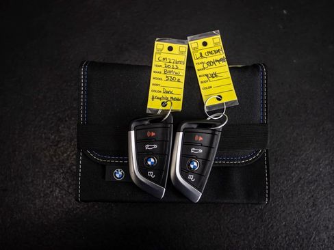 Used 2023 BMW 530e w/ Convenience Package RWD image 48