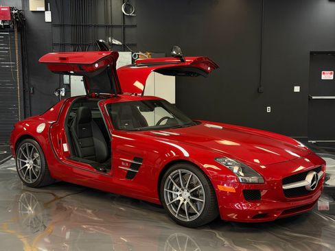 Used 2011 Mercedes-Benz SLS AMG Coupe image 1