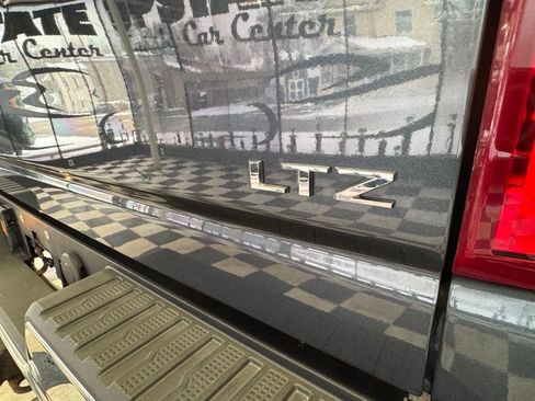 Used 2020 Chevrolet Silverado 2500 LTZ w/ LTZ Premium Package image 43