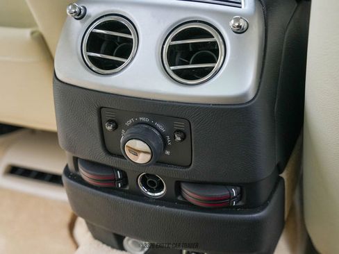 Used 2011 Rolls-Royce Ghost RWD image 65